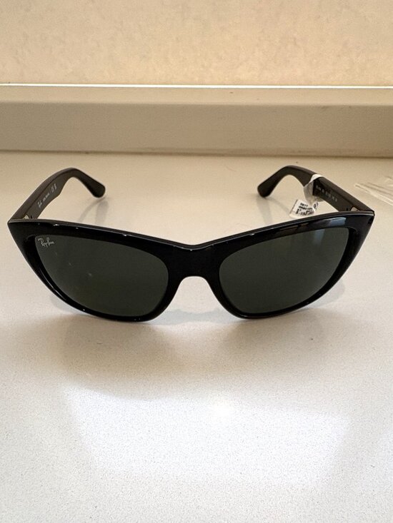 Ray-Ban RB4154 Cats Eye Sunglasses Black 57-18-145 Women’s NEW
